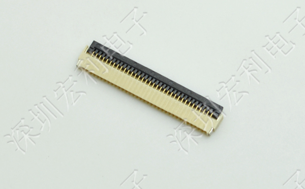 91免费看黄片软件 软排线扁平电缆插座 间距0.5mm 40P H1.0后锁式卧贴片